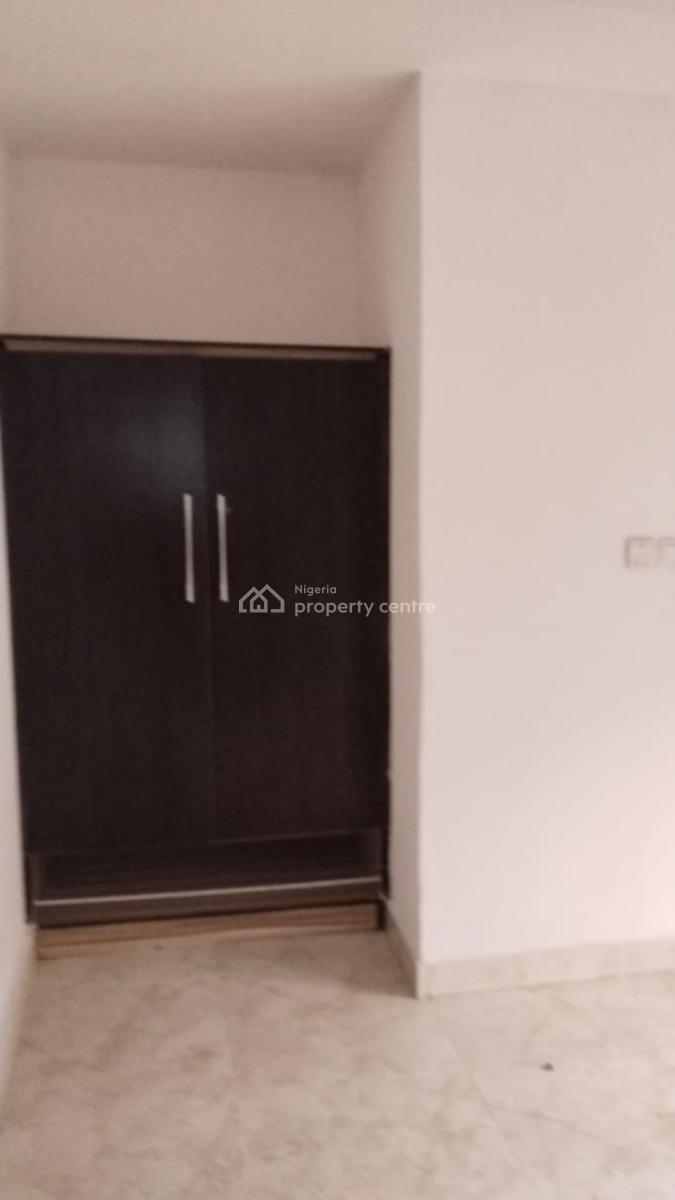 Nicely Finished 3 Bedrooms Flat, Off Sybil Iroche Street, Lekki Phase 1, Lekki, Lagos, Flat / Apartment for Rent