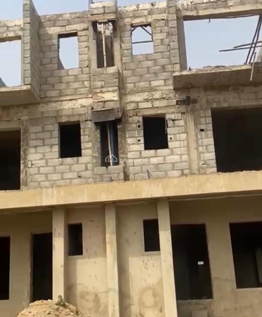Luxury 4 Bedroom Duplex with Maids Room, Ben Ayade Crescent, Jahi, Abuja, Terraced Duplex for Sale