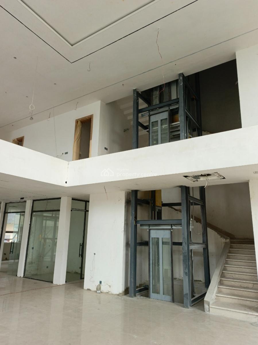 Exclusive 5 Bedroom Fully Detached Duplex, Pinnock Beach Estate, Phase 1, Jakande, Lekki., Lekki, Lagos, Detached Duplex for Sale