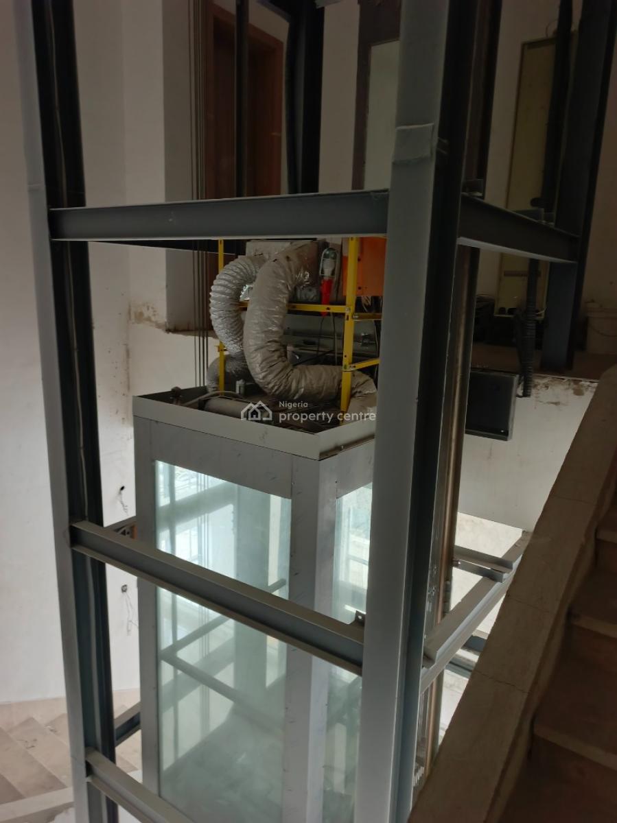 Exclusive 5 Bedroom Fully Detached Duplex, Pinnock Beach Estate, Phase 1, Jakande, Lekki., Lekki, Lagos, Detached Duplex for Sale