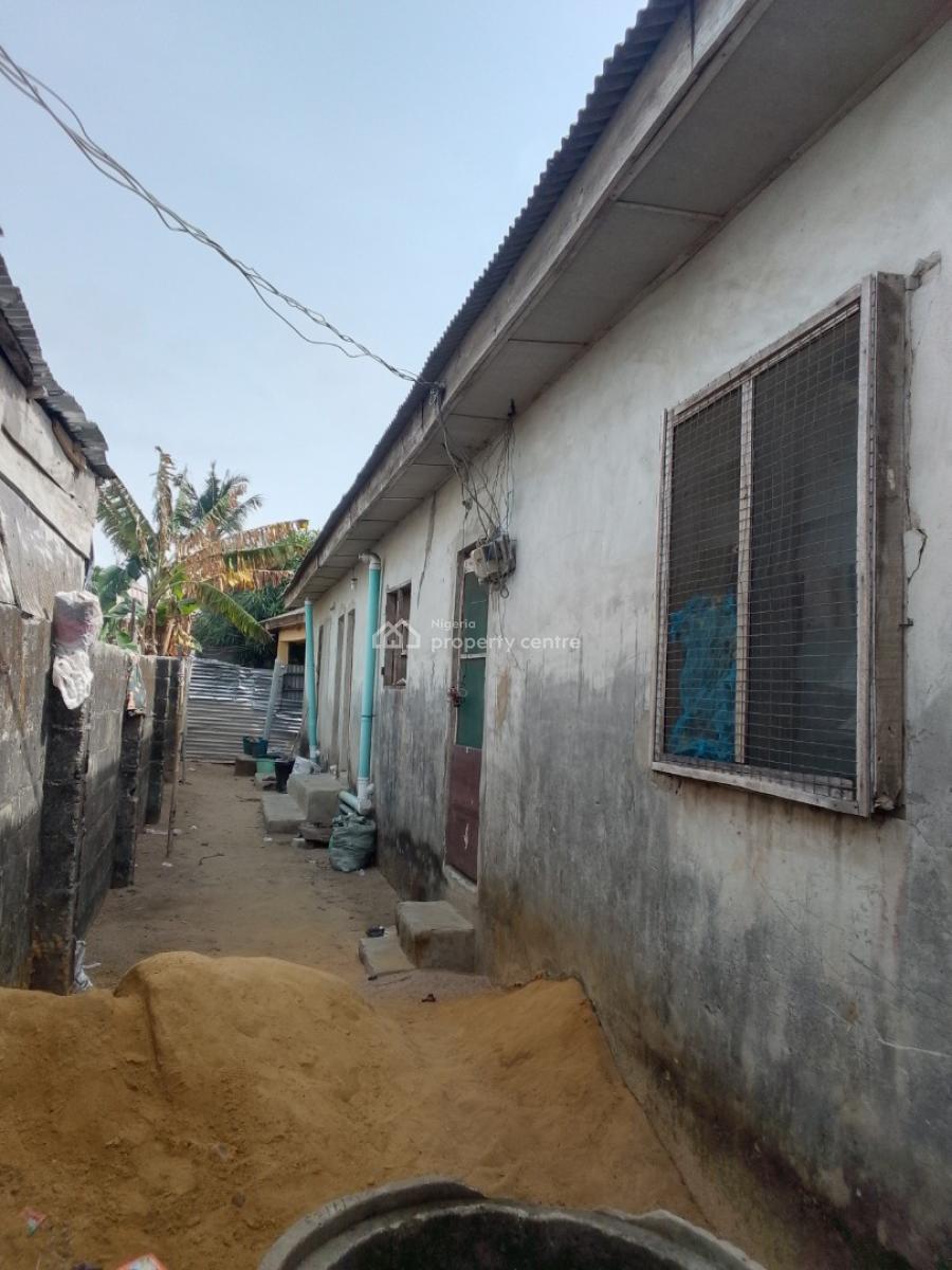 2 Units of Room and Palour & 3 Units of Room Self Contained, Lakowe, Ibeju Lekki, Lagos, Mini Flat (room and Parlour) for Sale