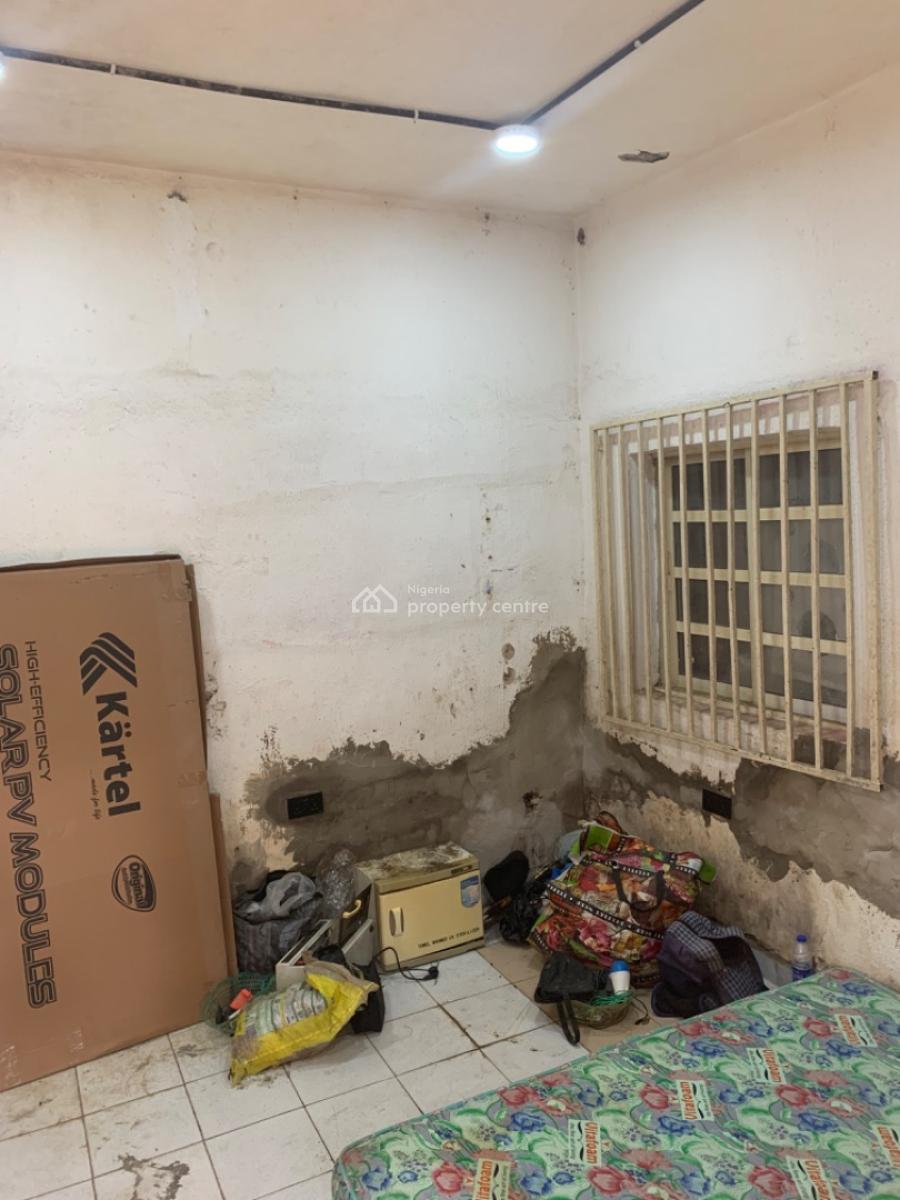 Shop Space on The Ground Floor, Zone 4, Wuse, Abuja, Zone 4, Wuse, Abuja, Shop for Rent