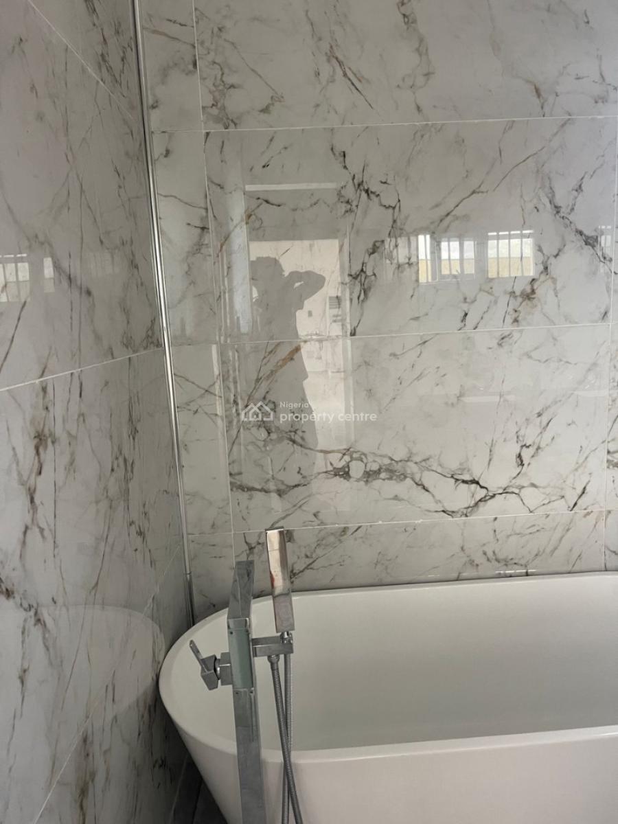 6 Bedroom Waterview Duplex in a Serene Neighborhood, Lekki Phase 1, Lekki, Lagos, Detached Duplex for Sale