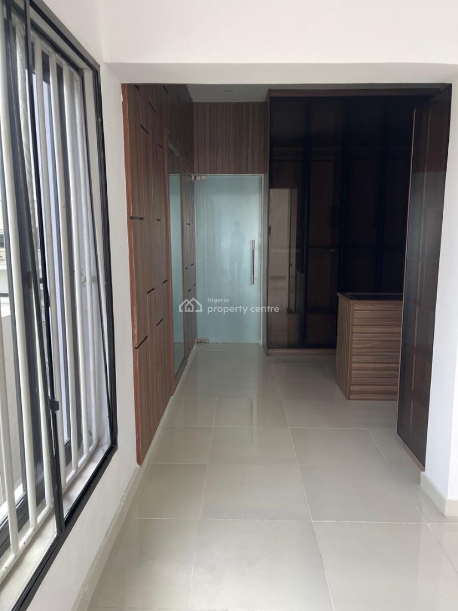 6 Bedroom Waterview Duplex in a Serene Neighborhood, Lekki Phase 1, Lekki, Lagos, Detached Duplex for Sale