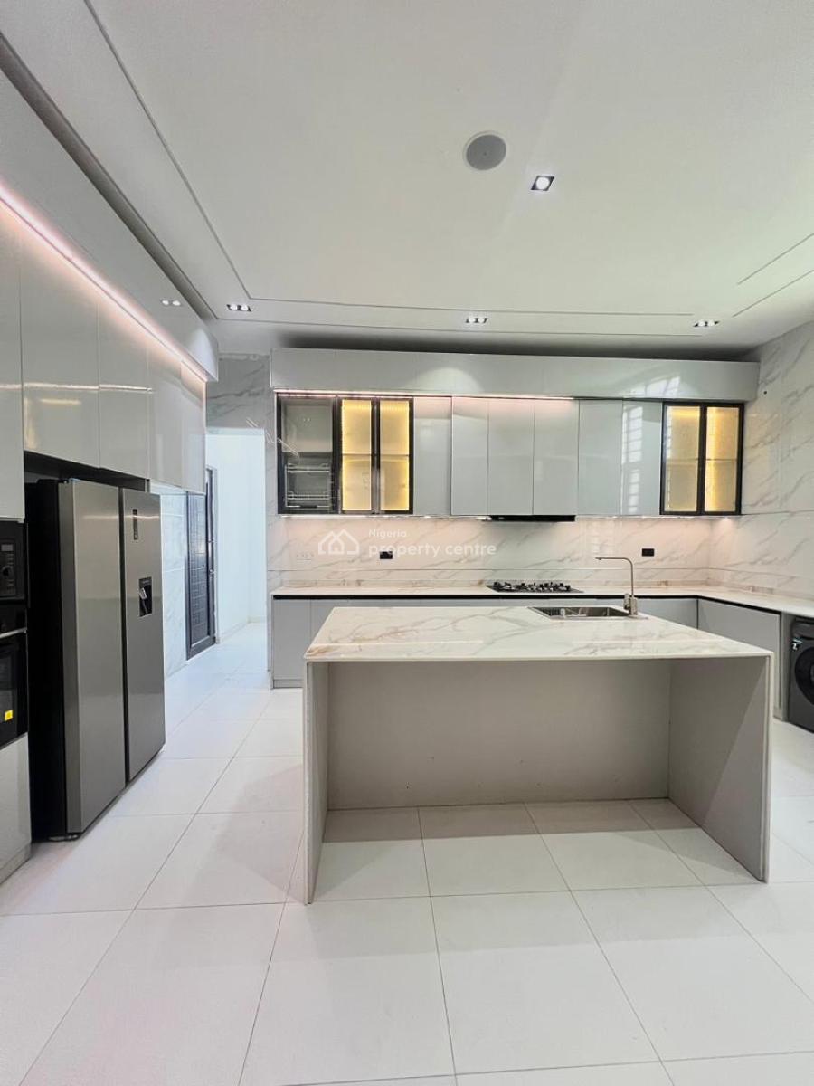 Luxury & Spacious 6-bedroom Fully Detached House + Bq, Chevron, Lekki, Lagos, Detached Duplex for Sale