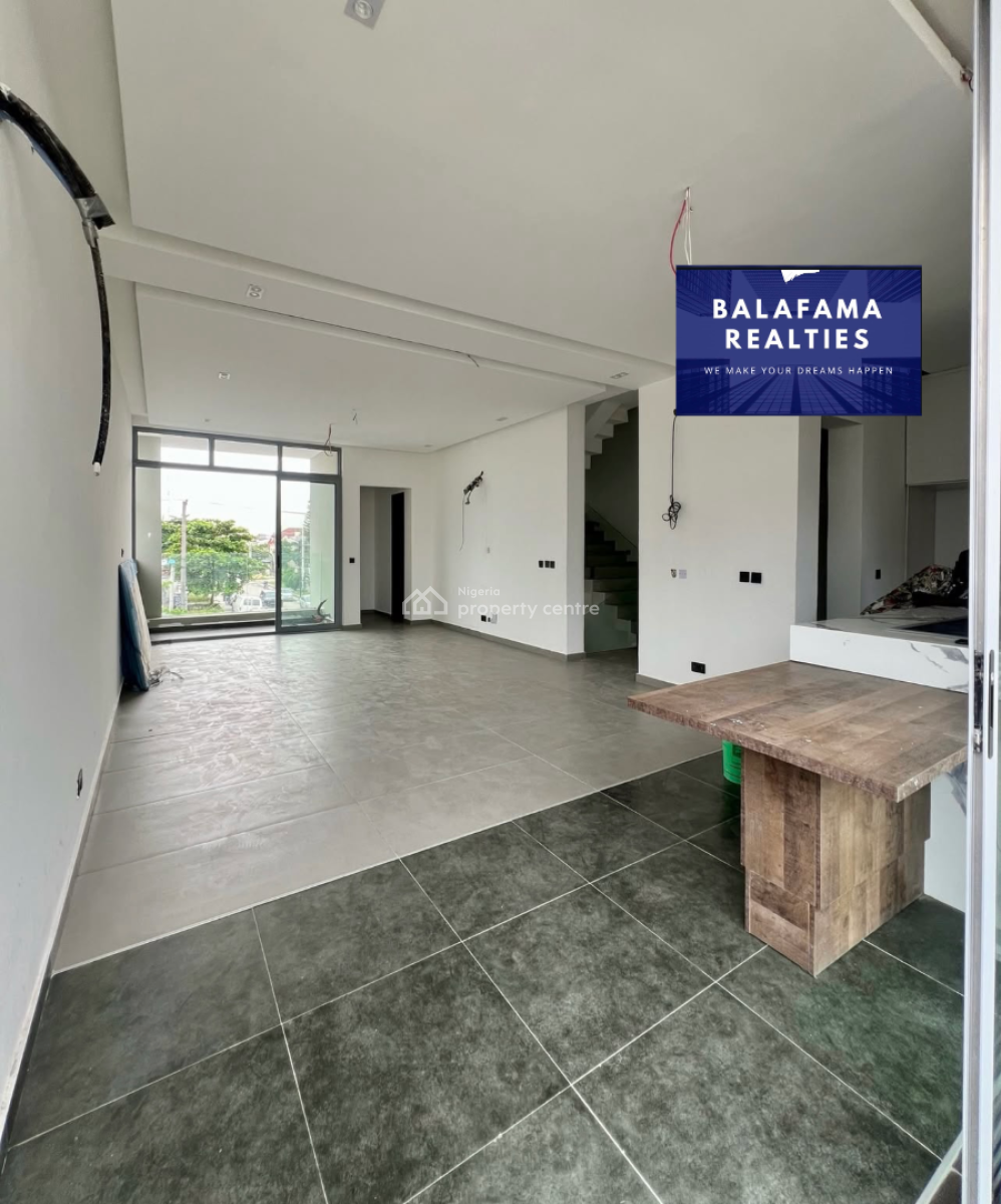 Luxury 3 Bedroom Terrace + Bq, Lekki Phase 1, Lekki, Lagos, Terraced Duplex for Sale