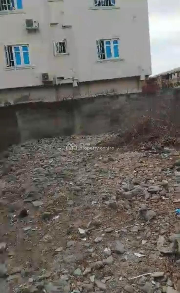 a Well Maintained Building, Lawanson Surulere, Surulere, Lagos, House for Sale