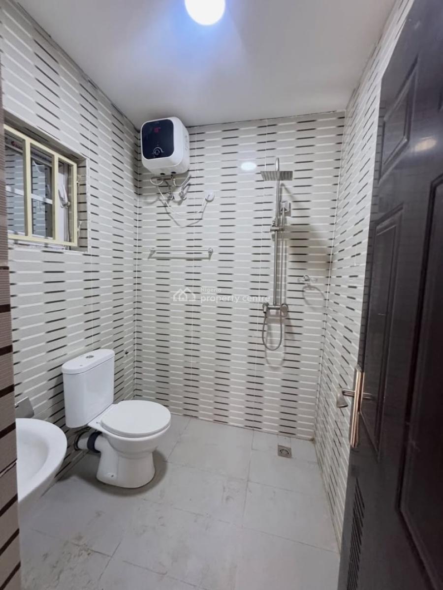 Beautiful 3 Bedroom Apartment,tv Console,bed Frames,in an Estate, Inside a Gated Community, Good Access Road, Guzape District, Abuja, Flat / Apartment for Rent