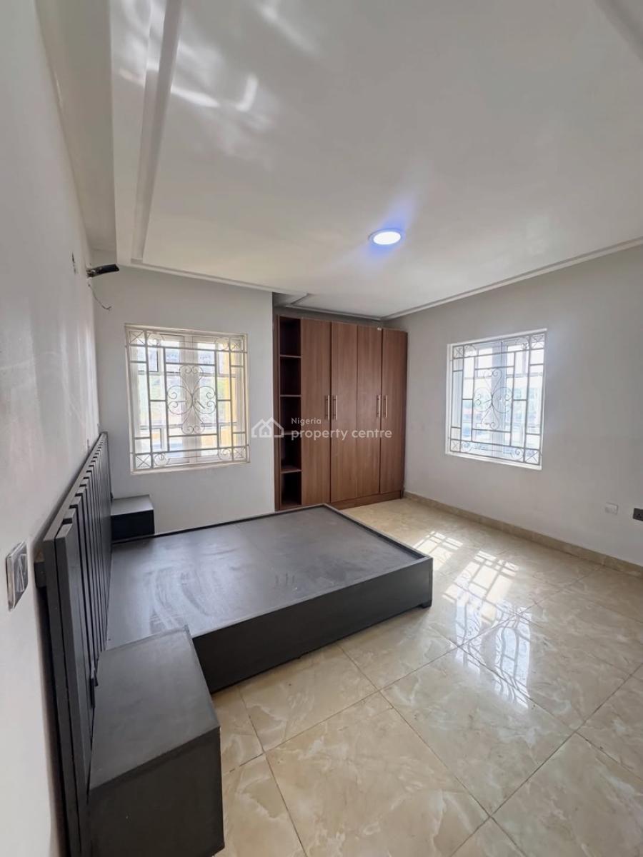 Beautiful 3 Bedroom Apartment,tv Console,bed Frames,in an Estate, Inside a Gated Community, Good Access Road, Guzape District, Abuja, Flat / Apartment for Rent