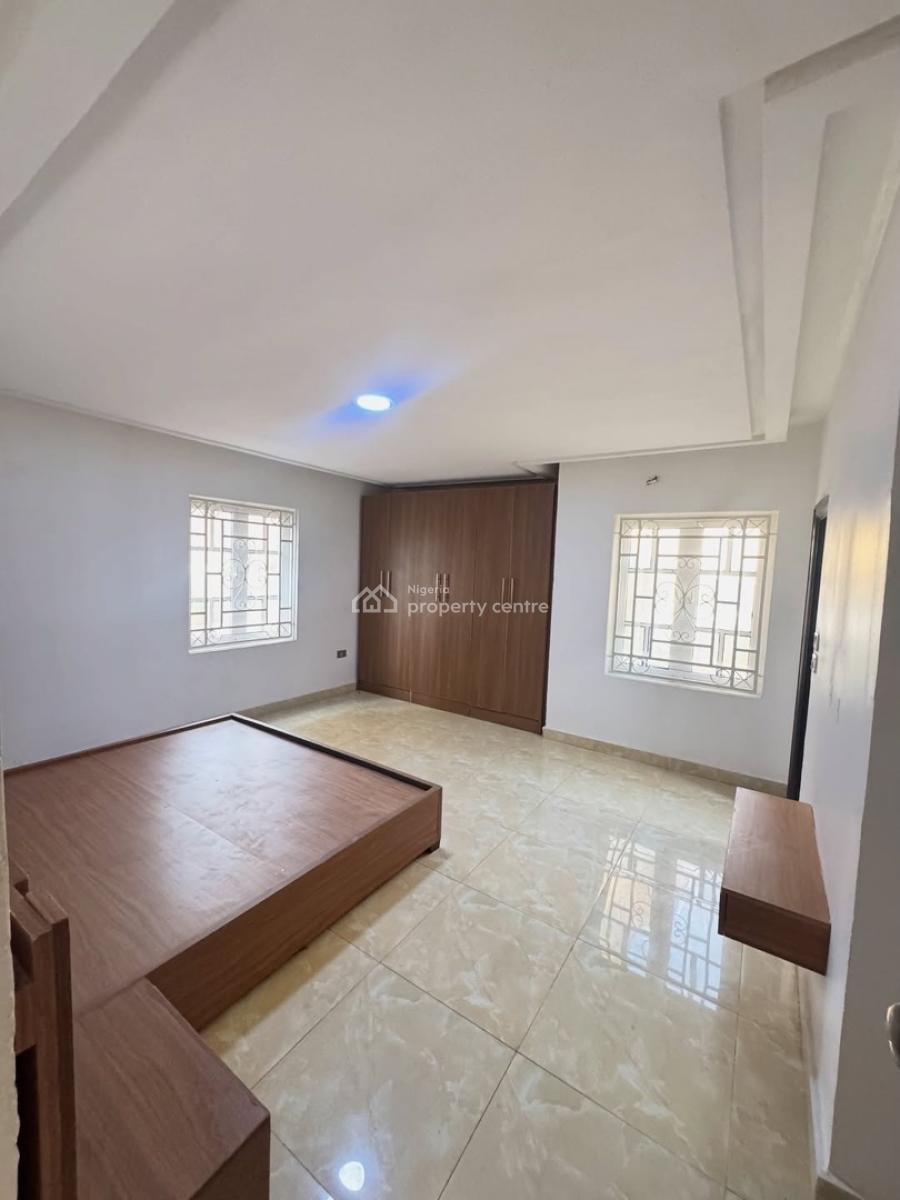 Beautiful 3 Bedroom Apartment,tv Console,bed Frames,in an Estate, Inside a Gated Community, Good Access Road, Guzape District, Abuja, Flat / Apartment for Rent