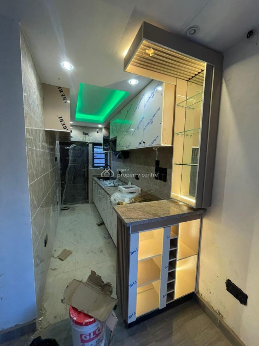 3bed Duplex Fo Sell, Maryland Ikeja, Mende, Maryland, Lagos, Flat / Apartment for Sale