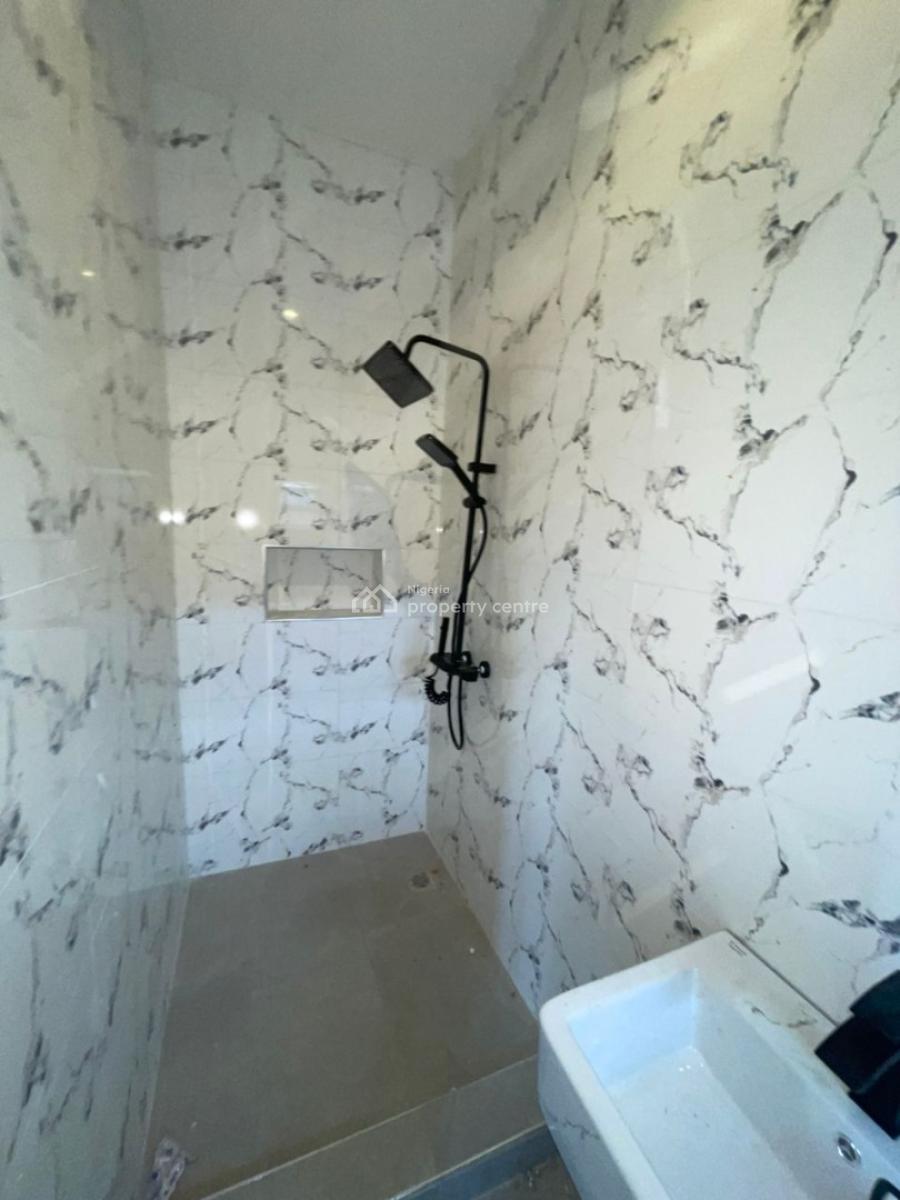 3bed Duplex Fo Sell, Maryland Ikeja, Mende, Maryland, Lagos, Flat / Apartment for Sale