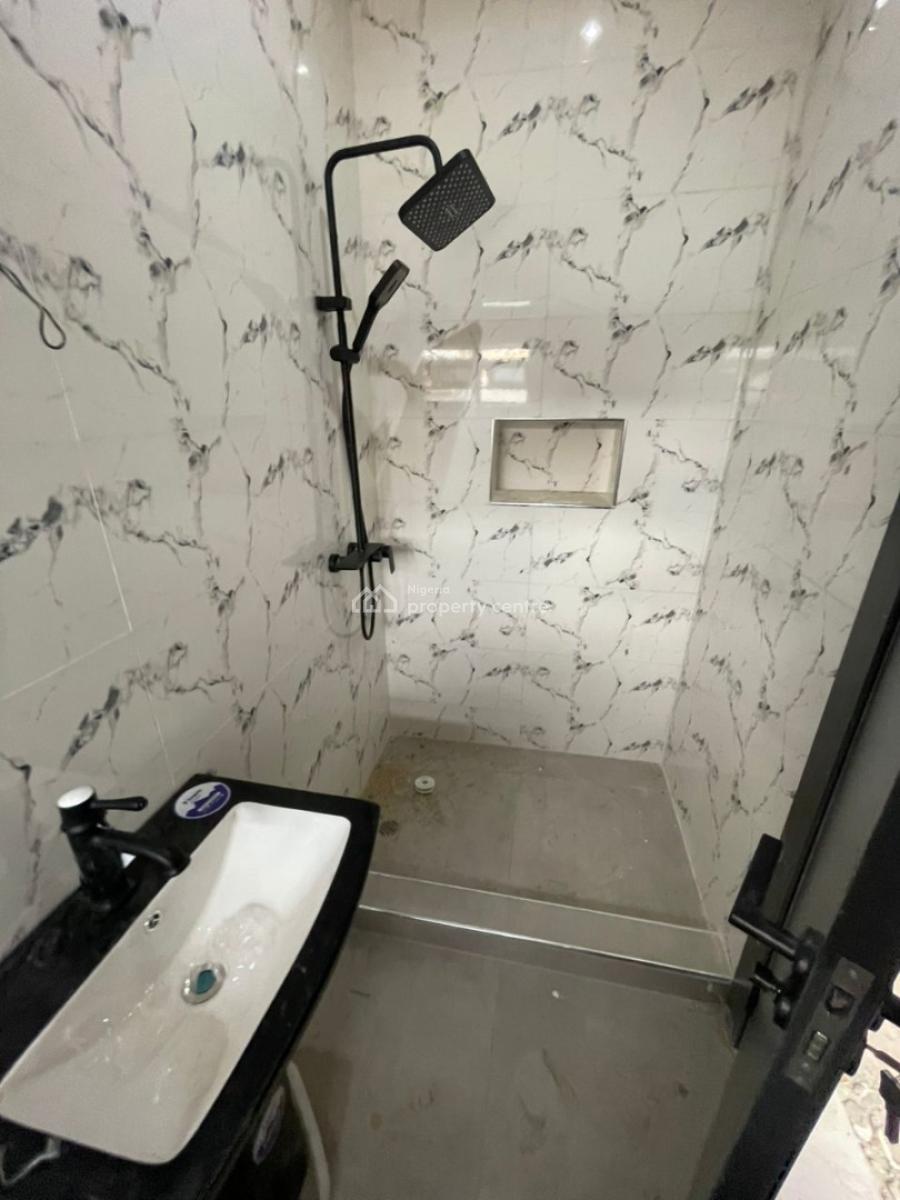 3bed Duplex Fo Sell, Maryland Ikeja, Mende, Maryland, Lagos, Flat / Apartment for Sale