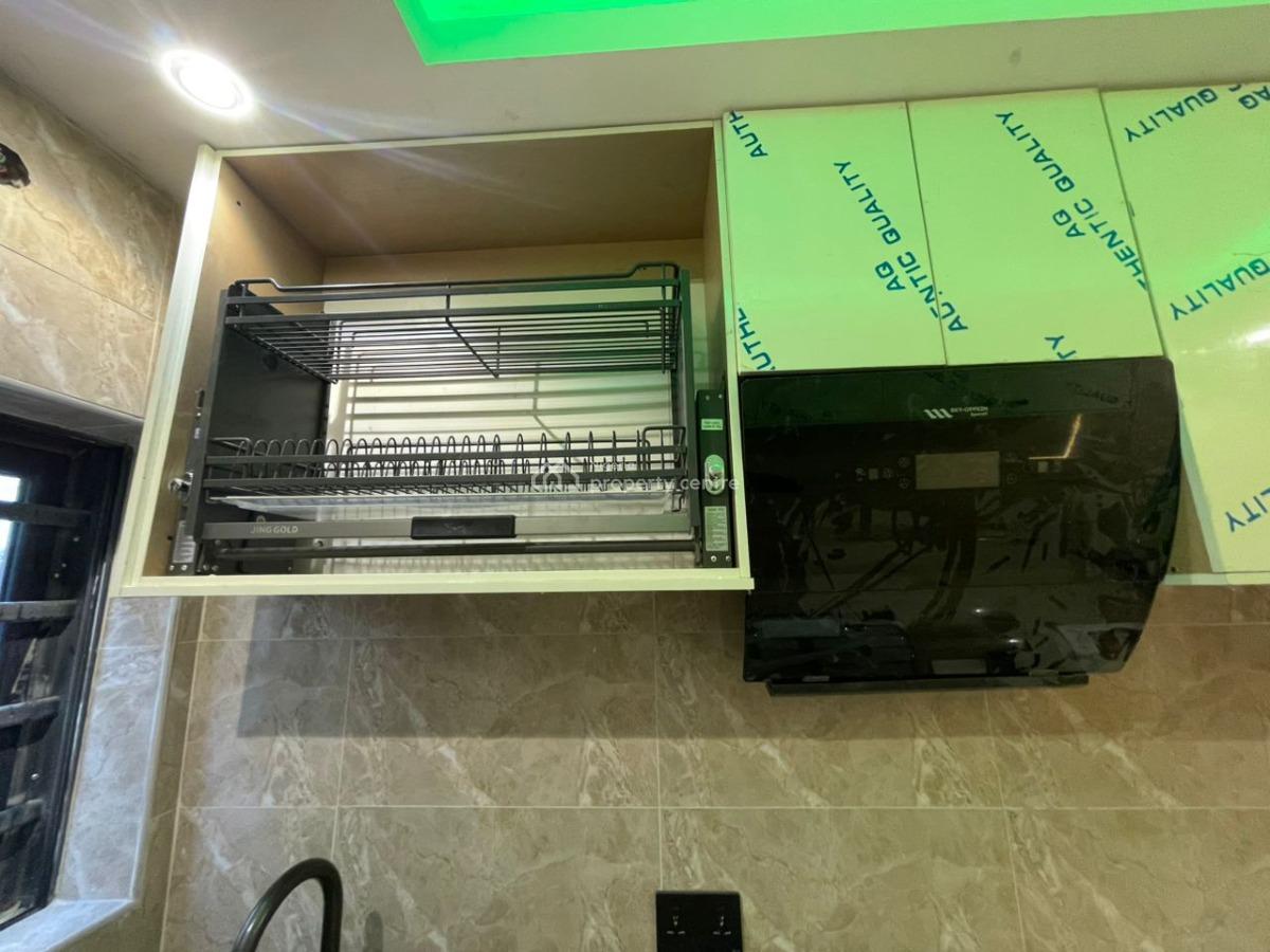 3bed Duplex Fo Sell, Maryland Ikeja, Mende, Maryland, Lagos, Flat / Apartment for Sale