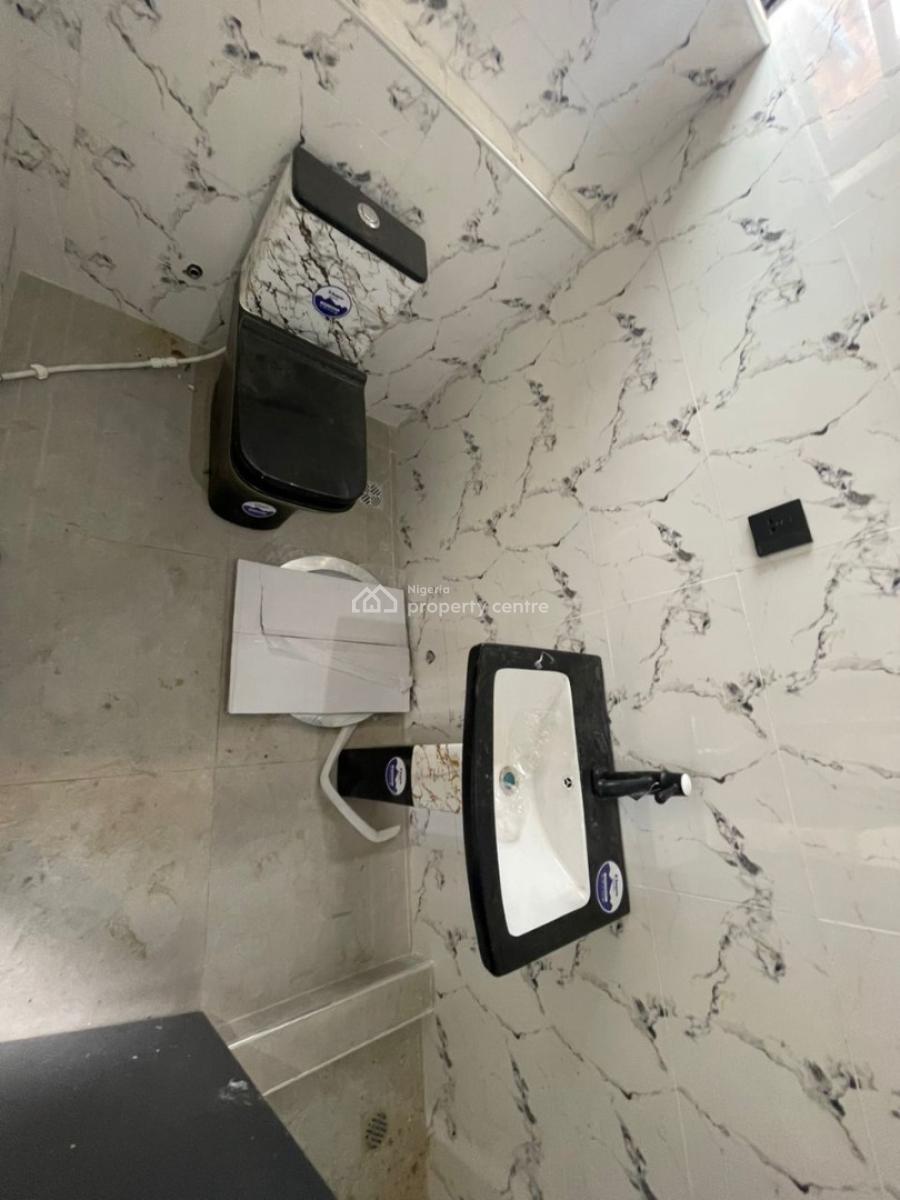 3bed Duplex Fo Sell, Maryland Ikeja, Mende, Maryland, Lagos, Flat / Apartment for Sale