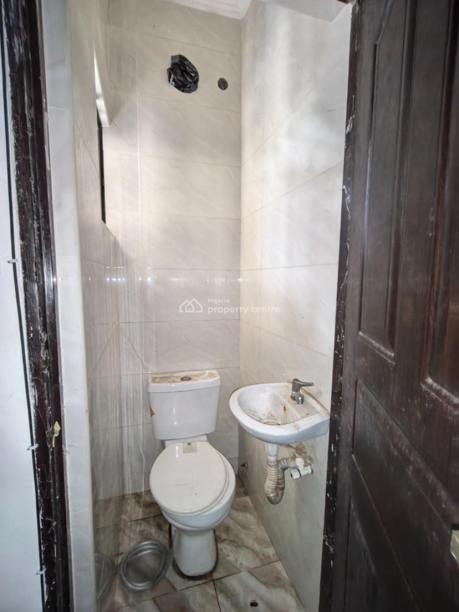 Smart Conducive Mini Flat (room and Parlor) Apartment., in a Very Good Estate at Ogombo, Abraham Adesanya Axis, Ajah Lagos., Ajah, Lagos, Mini Flat (room and Parlour) for Rent