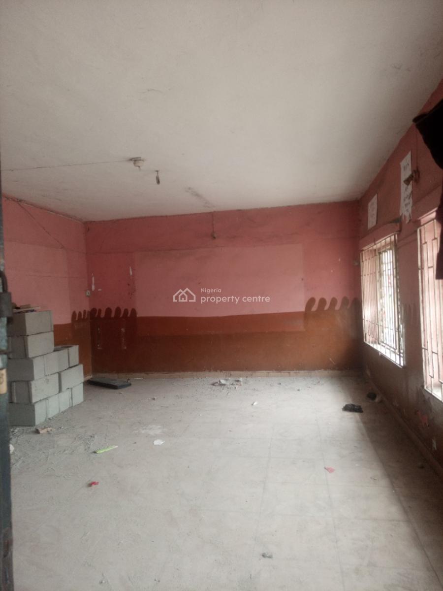 4 Units of 3 Bedroom Flat Facing a Busy Road Is Available for Both Com, Facing a Busy Road in Oworo, Oworonshoki, Kosofe, Lagos, Commercial Property for Rent