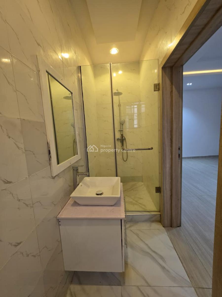 Executive 2-bedroom Apartment, Atlantic View Estate, Lekki, Lagos, Flat / Apartment for Rent