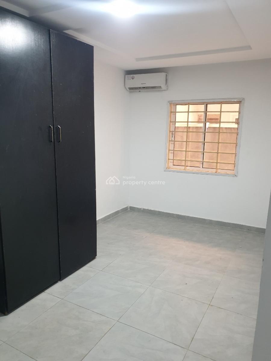a Well Organized 2 Bedroom Apartment, Orchid Road, Lekki, Lagos, Flat / Apartment for Rent