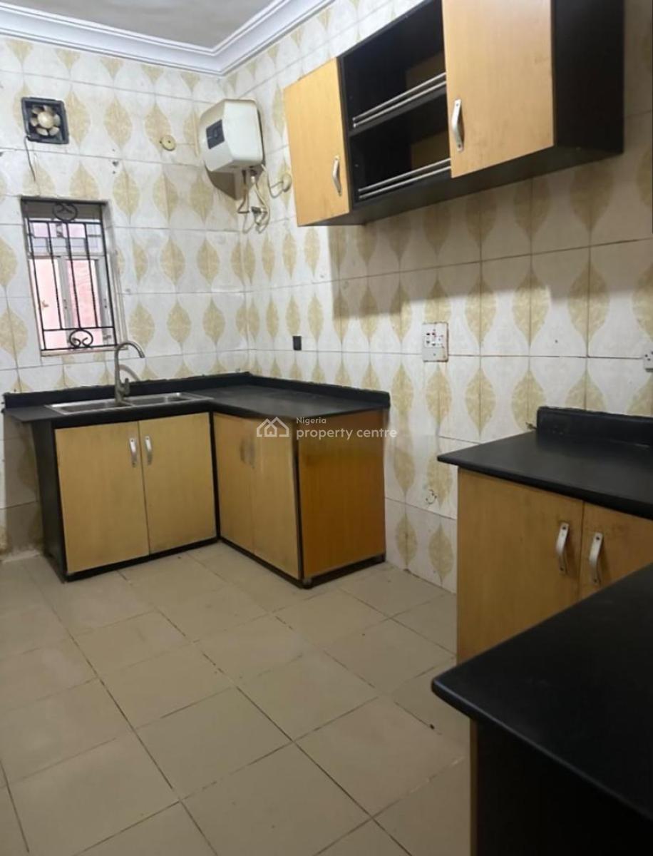 Self Compound 3 Bedroom Terrace Duplex, Ikate, Lekki, Lagos, Terraced Duplex for Sale