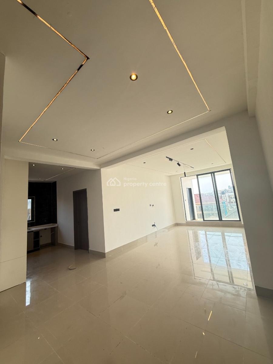 Luxury 2 Bedroom Service Apartment with Swimming Pool, Lekki Phase 1, Lekki, Lagos, Flat / Apartment for Sale