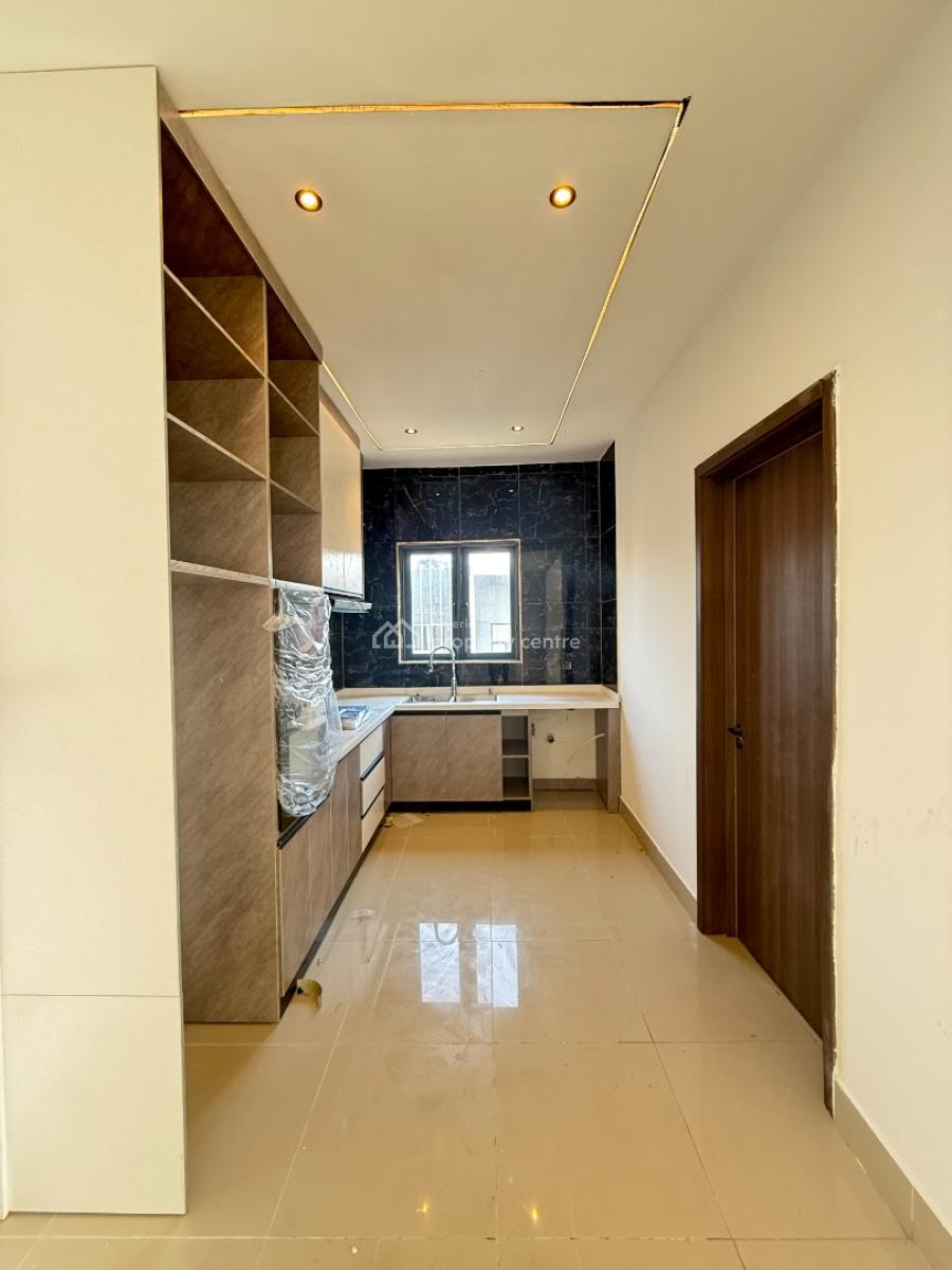 Luxury 2 Bedroom Service Apartment with Swimming Pool, Lekki Phase 1, Lekki, Lagos, Flat / Apartment for Sale