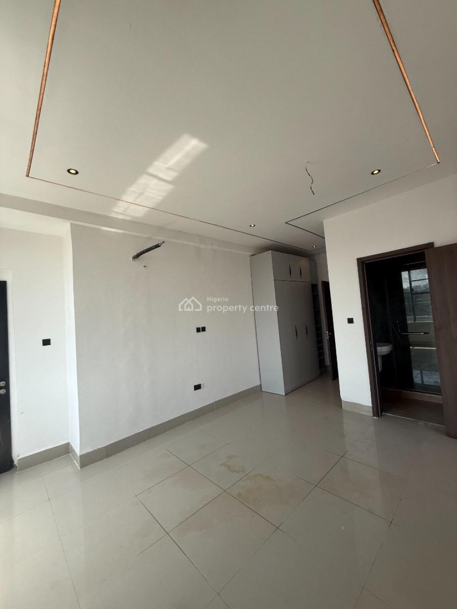 Luxury 2 Bedroom Service Apartment with Swimming Pool, Lekki Phase 1, Lekki, Lagos, Flat / Apartment for Sale