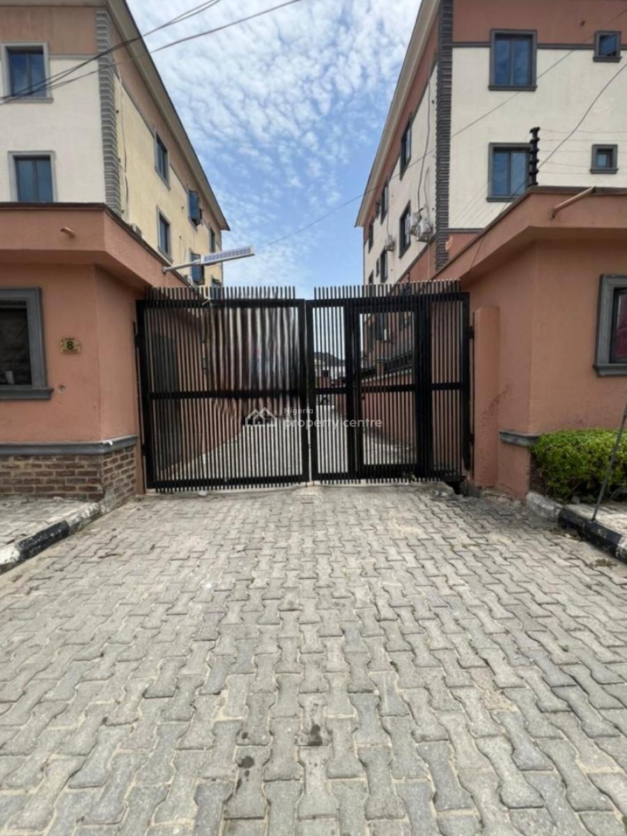 Exquisite 3 Bedroom  Furnished Apartment + Invater in a Secure Estate, Lekki Phase 1, Lekki, Lagos, Flat / Apartment for Rent
