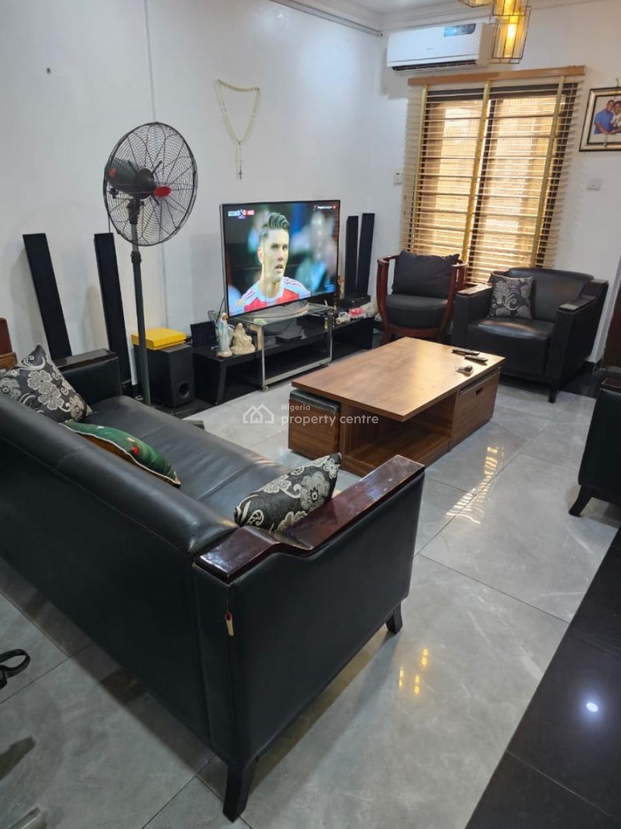 Exquisite 3 Bedroom  Furnished Apartment + Invater in a Secure Estate, Lekki Phase 1, Lekki, Lagos, Flat / Apartment for Rent