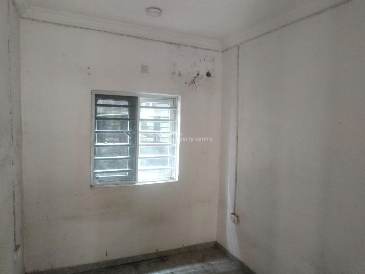 Relatively New Mini Flat in a Gated Neighbourhood with Band a Light, Ketu, Ketu, Lagos, Mini Flat (room and Parlour) for Rent