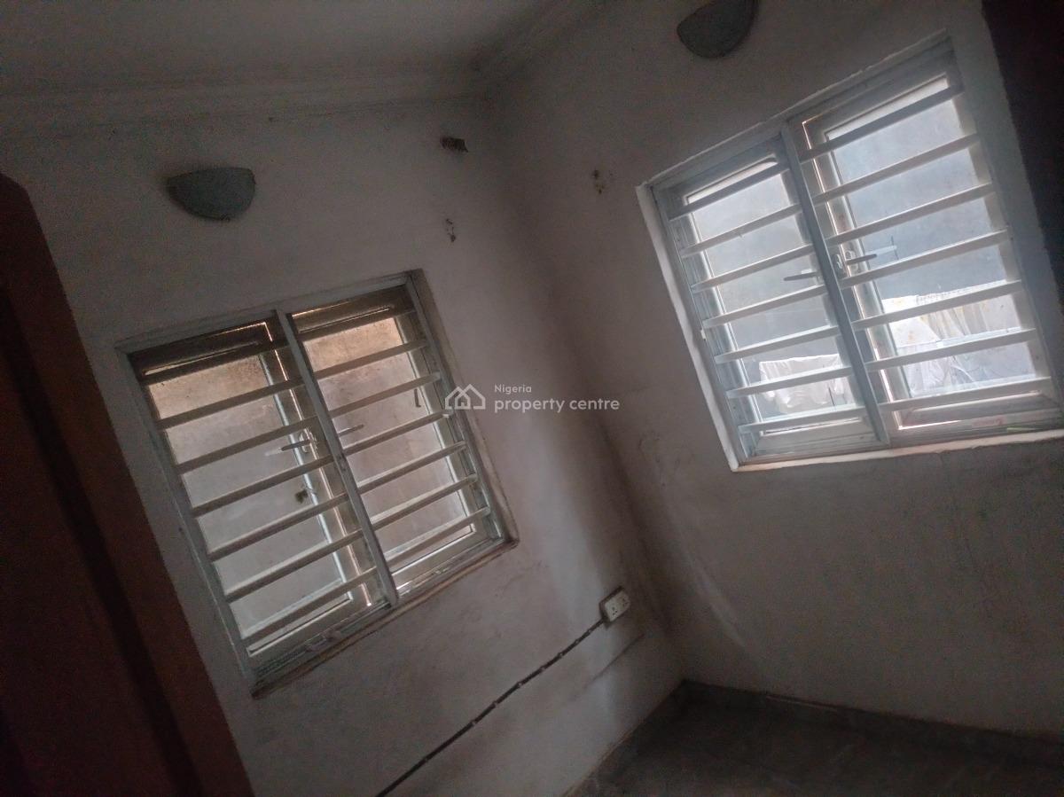 Relatively New Mini Flat in a Gated Neighbourhood with Band a Light, Ketu, Ketu, Lagos, Mini Flat (room and Parlour) for Rent