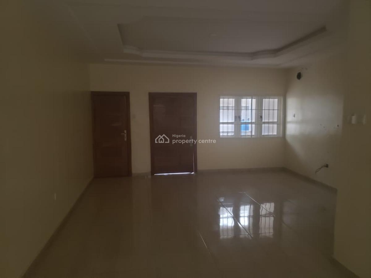 Standard 2 Bedroom Flat, Megamund Estate,ikate, Lekki, Lagos, Flat / Apartment for Rent