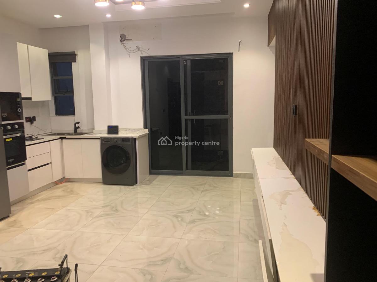 Serviced 1 Bedroom Flat, Off Freedom Way, Lekki Phase 1, Lekki, Lagos, Block of Flats for Sale