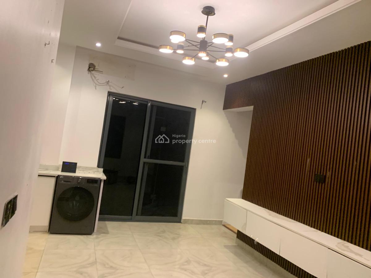 Serviced 1 Bedroom Flat, Off Freedom Way, Lekki Phase 1, Lekki, Lagos, Block of Flats for Sale