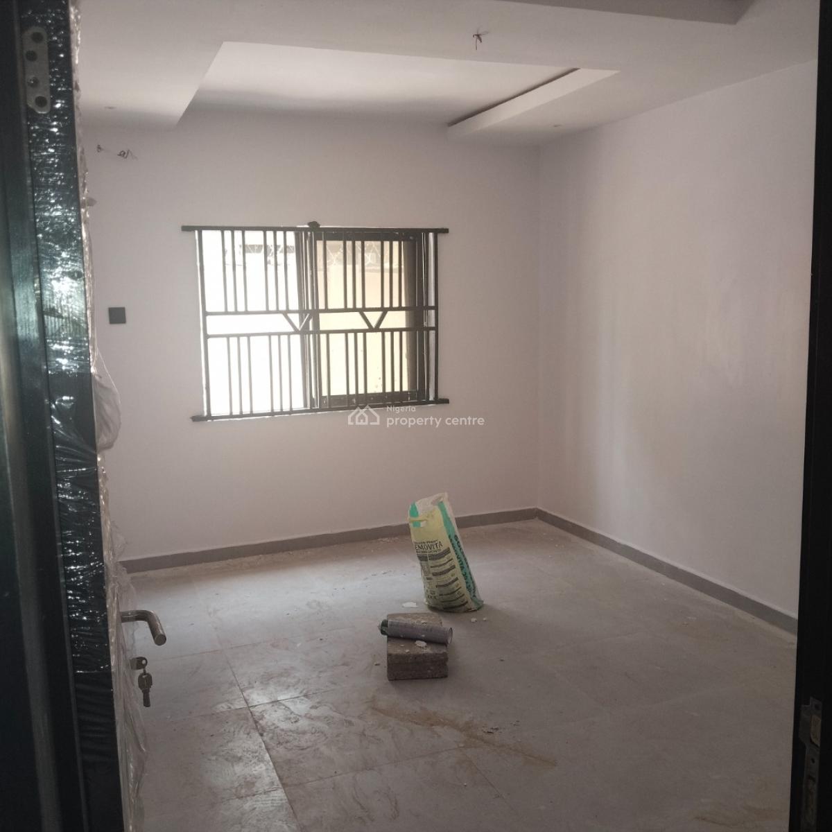 Massive 3 Bedroom Flat, Omole Phase 2 Gra, Omole Phase 2, Ikeja, Lagos, Flat / Apartment for Rent