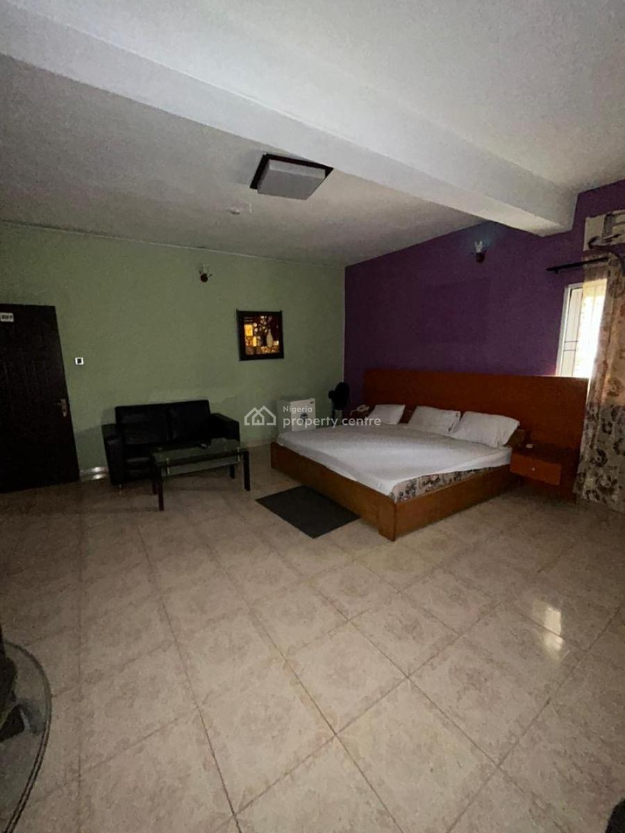 Well-maintained and Fully Operational Hotel Facility  Prime Location, Gra, Onikolobo, Abeokuta South Ogun State., Abeokuta South, Ogun, Hotel / Guest House for Rent