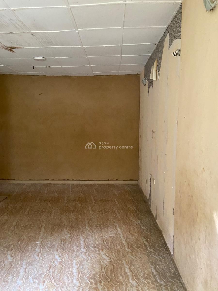 a Clean and Spacious Room and Parlor, Agodongbon Housing Estate Along Lucky Fiber Road, Ikorodu, Lagos, Flat / Apartment for Rent