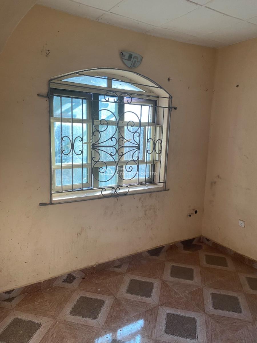 a Clean and Spacious Room and Parlor, Agodongbon Housing Estate Along Lucky Fiber Road, Ikorodu, Lagos, Flat / Apartment for Rent