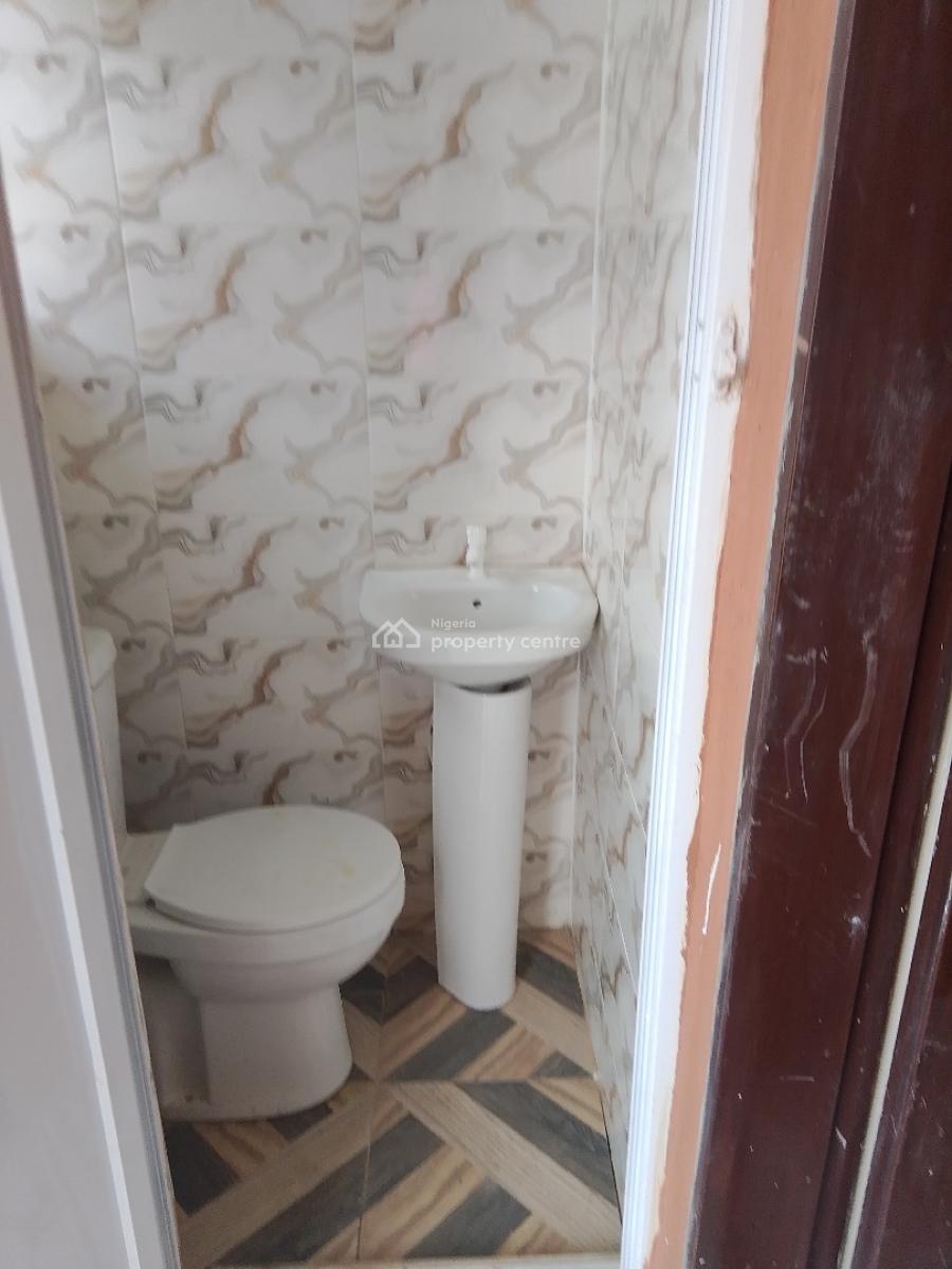 Standard and Neatly Built 2 Bedroom Apartment, Kilo Bustop, Surulere, Lagos, Flat / Apartment for Rent