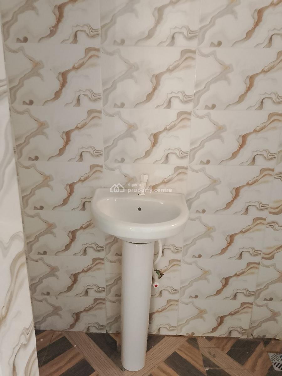 Standard and Neatly Built 2 Bedroom Apartment, Kilo Bustop, Surulere, Lagos, Flat / Apartment for Rent