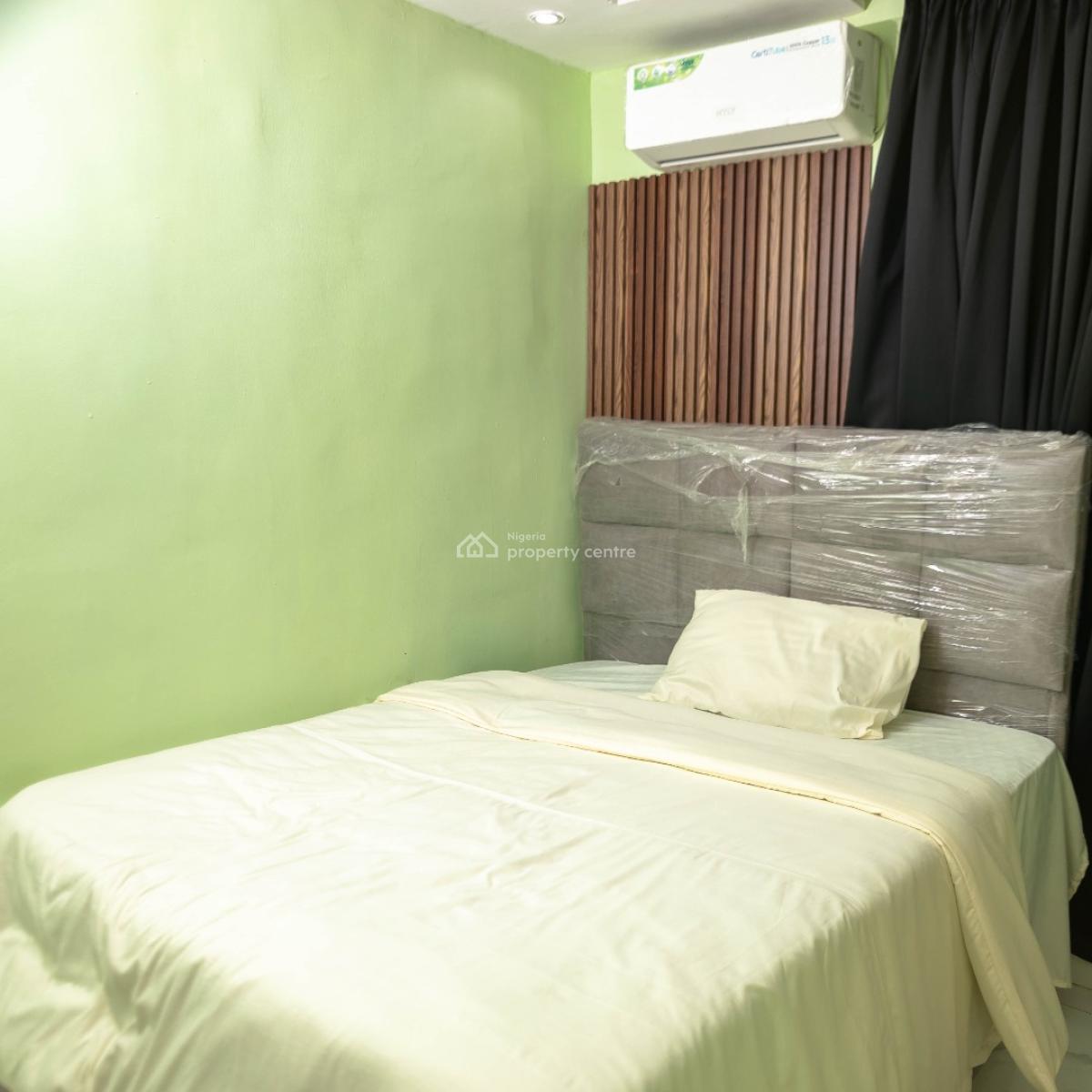 Affordable One Bedroom Apartment in Surulere with 24/7 Power Supply, 18, Memudu Aremu Street, Ikate Surulere, Surulere, Lagos, Flat / Apartment Short Let