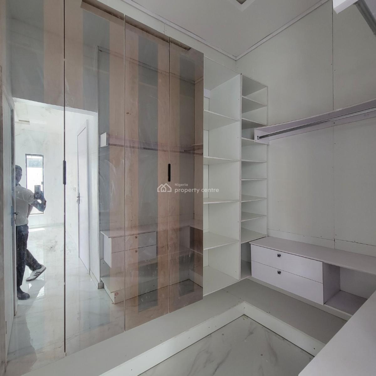 Excellent 4 Bedroom Duplex with a a Pool and a Bq, Chevron, Lekki, Lagos, Detached Duplex for Sale