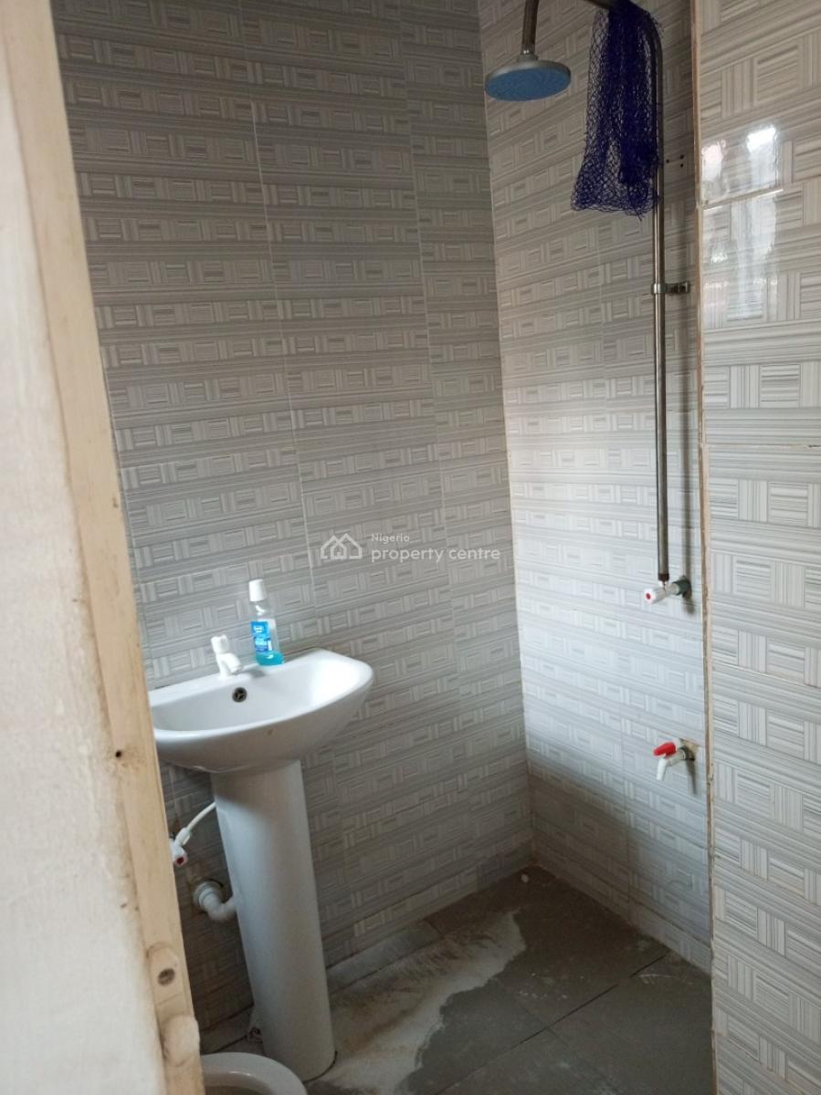 Beautiful Room N Parlour Personal Metre 2toilets, Osapa, Lekki, Lagos, Mini Flat (room and Parlour) for Rent