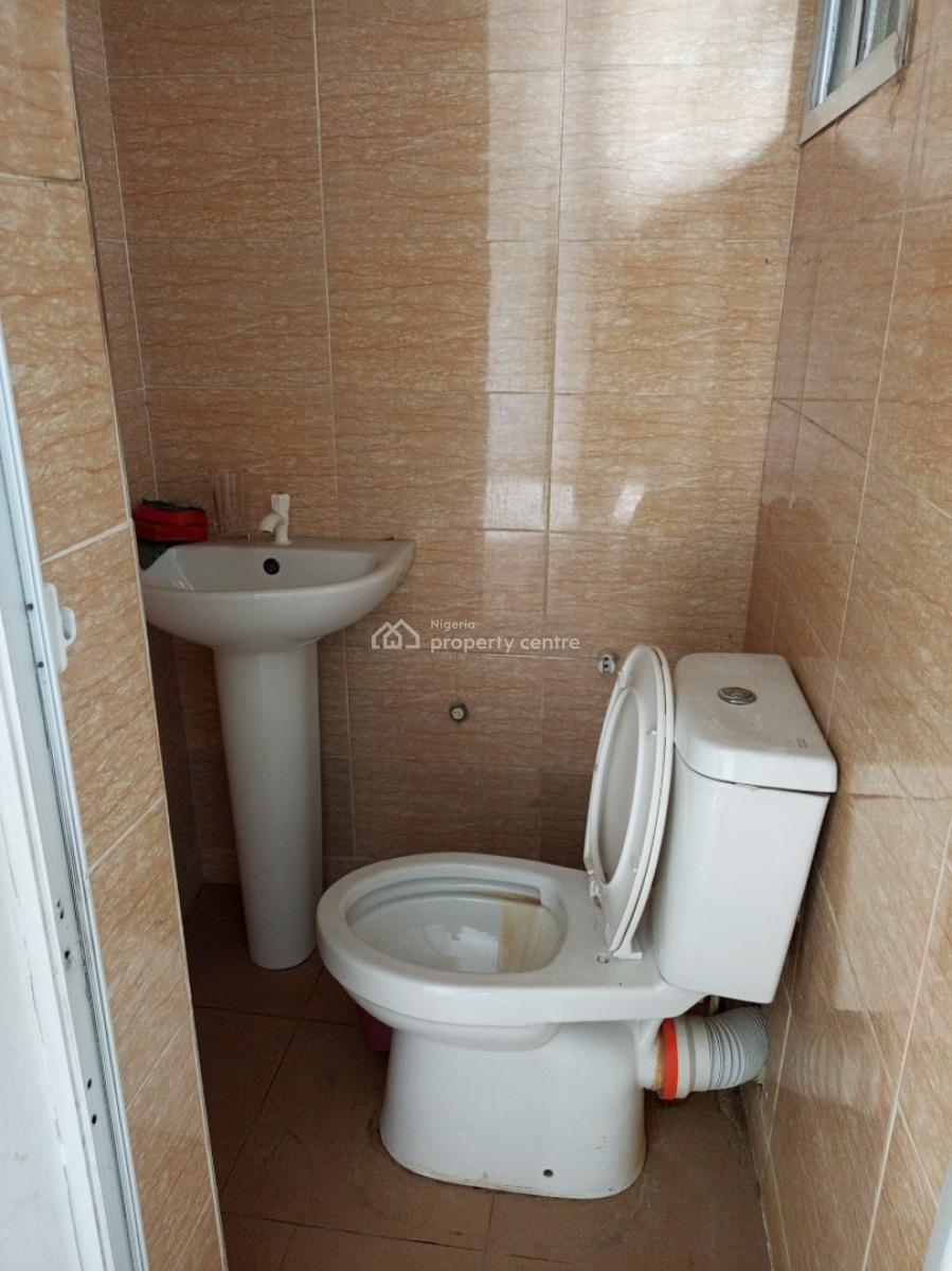 Beautiful Room N Parlour Personal Metre 2toilets, Osapa, Lekki, Lagos, Mini Flat (room and Parlour) for Rent