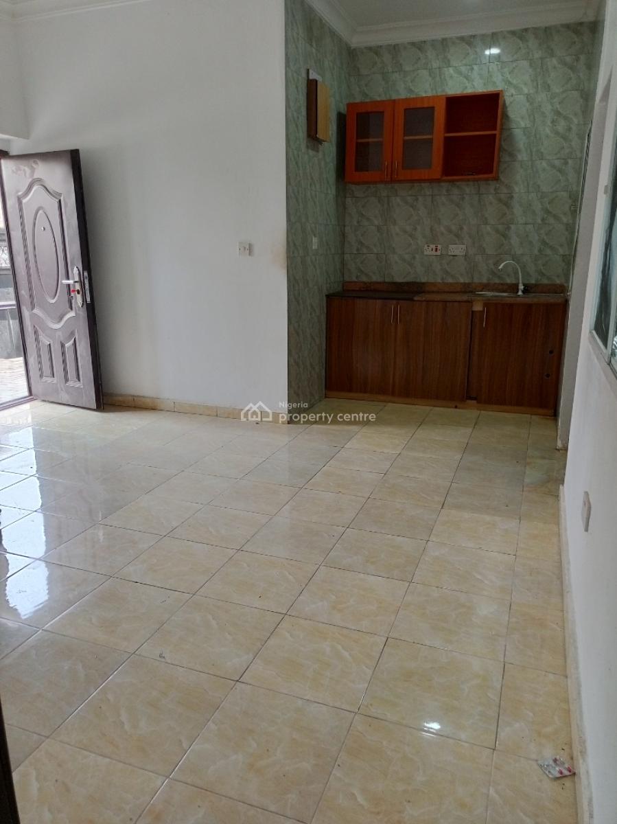 Beautiful Room N Parlour Personal Metre 2toilets, Osapa, Lekki, Lagos, Mini Flat (room and Parlour) for Rent