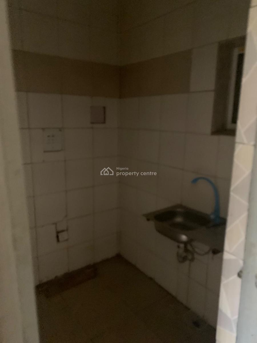 1 Bedroom Flat on The Second Floor, Zone 3, Wuse, Abuja, Zone 3, Wuse, Abuja, Mini Flat (room and Parlour) for Rent