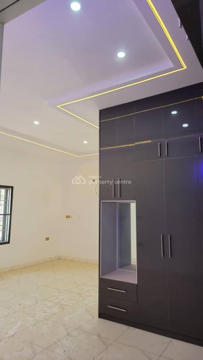Luxury 8 Bedroom Penthouse Mansion, Gwarinpa, Abuja, Detached Duplex for Sale