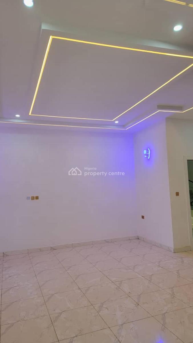 Luxury 8 Bedroom Penthouse Mansion, Gwarinpa, Abuja, Detached Duplex for Sale