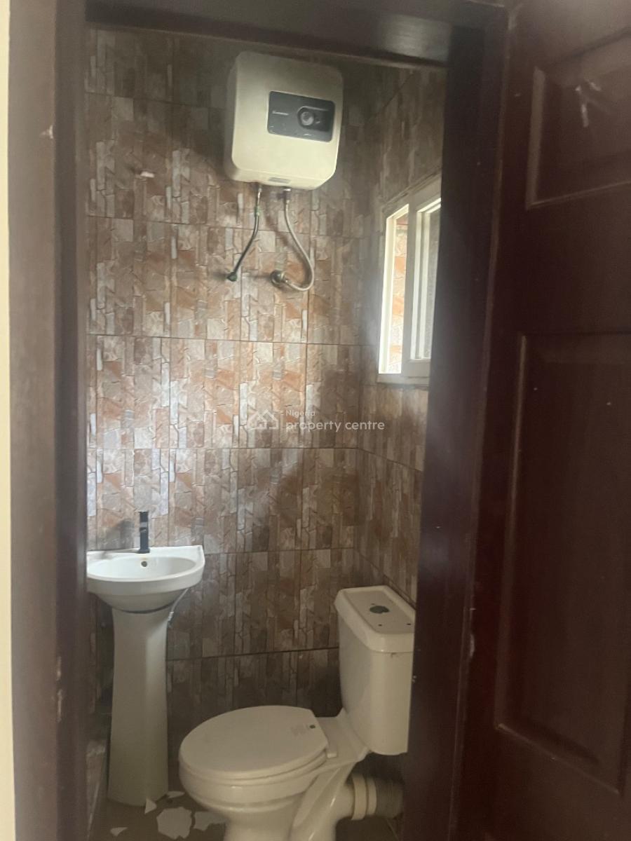 Mini Flat with Big Kitchen with Visitors Toilet, By Chisco Junction, Ikate Elegushi, Lekki, Lagos, Mini Flat (room and Parlour) for Rent
