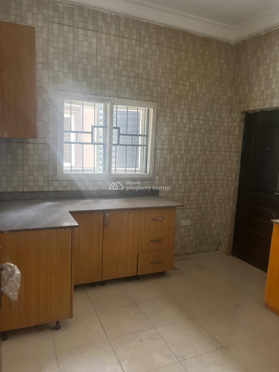 Mini Flat with Big Kitchen with Visitors Toilet, By Chisco Junction, Ikate Elegushi, Lekki, Lagos, Mini Flat (room and Parlour) for Rent